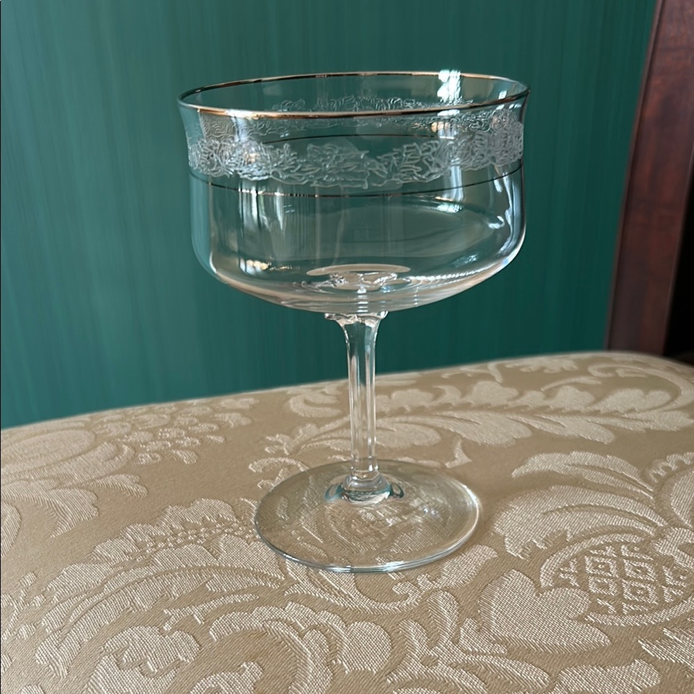 Set of 4, Vintage Lenox Moonspun hand etched coupe glasses. Platinum rim & band.
